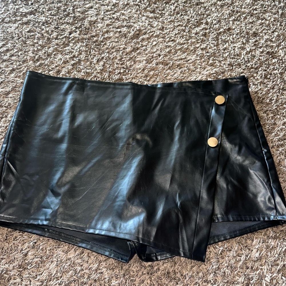 Amazon Black and Gold Skorts with Faux Leather Finish